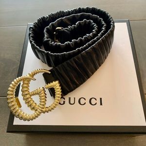Authentic Gucci black ruched belt